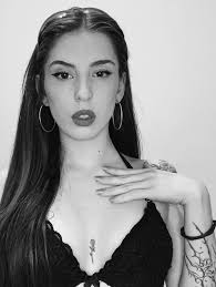 Zoe Lis (@tropikal_lis) • Instagram photos and videos