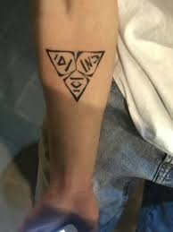 Veni Vidi Vici Triangle Tattoos Tattoos Symbolic Tattoos