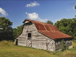 A 100 Year Old Barn Sits Along Historic Maple Grove Road Photographic Print Steve Raymer Allposters Com Barn Pictures Old Barns American Barn