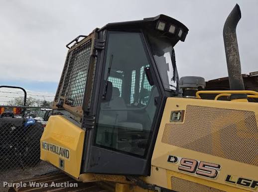 New Holland D95 LGP Crawler Dozer