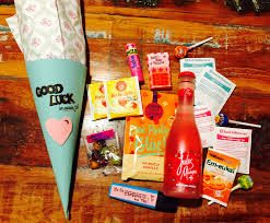 Neuer Job Neuer Lebensabschnitt Und Ein Guter Grund Fur Eine Ganz Besondere Aufmerksamkeit Neuer Job Arbeit Geschenke Geschenke Arbeitskollegen