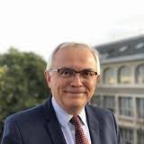 Les personnalités de l'éducation en B