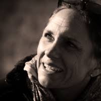 Tanya Burrows's Instagram, Twitter & Facebook