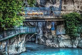 A stunning mediterranean town surrounded by pine clad mountains, rich in history, there is plenty to discover with hidden coves, secluded beaches, nature reserves , and. Die Schonheit Der Saklikent Schlucht In Fethiye From Blog Turkey Homes