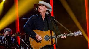 Alan Jackson reveals nerve condition affecting his balance