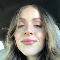 Carly Cox's Instagram, Twitter & Facebook