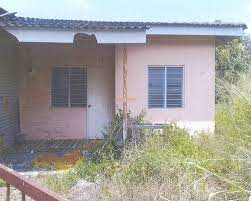 Diantarajenis perumahan kos rendah yang dibina ialah rumah flat. Npc Hartanah Rumah Berkembar Kos Sederhana 1 Tingkat Taman Changkat Lada Raya Untuk Dilelong