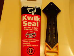 Reviewed By Sam How To Replace Bathtub Caulking Bathtub Caulking Caulking Mold And Mildew