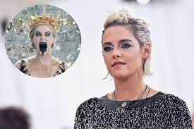 He is of dutch (from his immigrant maternal grandfather), irish, english, scottish, and german ancestry. Kristen Stewart Explains Why She Wasn T In Winter S War