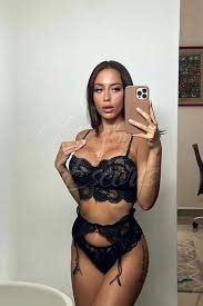 Julie - Escorte Bucuresti, model de top in Bucuresti pentru tine