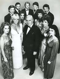 Geoffrey scott, best know for his roles in primetime soaps dynasty and dark shadows, has died aged 79 following a battle with parkinson's american actor geoffrey scott has died on 23 february after battling parkinson's disease his wife cheri catherine scott, told the hollywood reporter. Ck7yo2evbp Cnm