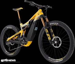 Intense Tazer Das Neue Traumbike Carbon Mx Laufrader Shimano Antrieb Und Virtueller Drehpunkt Fahrrad Fahren Fahrraddesign Fahrrad Mtb