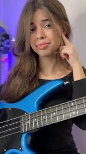 Não deu para falar sobre tudo, mas espero que vc tenha entendido um  pouquinho desse instrumento maravilhoso! , Baixo: @seiziguitars ,  Microfone: @zoombr , Inspiração: @nanaborzani , ., ., ., ...