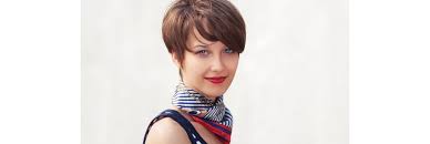 Pixie cut z super krótką grzywką. Pixie Cut Fryzura Dla Kobiet Z Charakterem