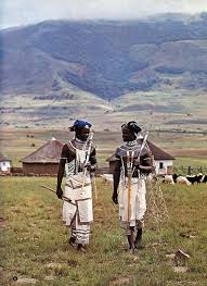 The Futuristic Dress Of South Africa S Xhosa People Bglh Marketplace Africa People Africa African People