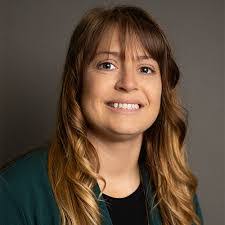 Beth Burgett's Instagram, Twitter & Facebook