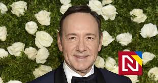 Kevin Spacey potvrdil, že je gej, ospravedlnil sa za obťažovanie detskému  hercovi — Denník N