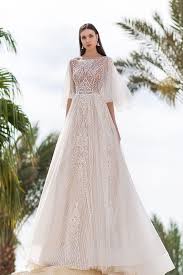 Legkoe Plate Iz Mercayushego Kruzheva S Shirokimi Rukavami Kotorye Otstegivayutsya Korset Myagkij Bez Cha Find Bridesmaid Dresses Wedding Dresses Beautiful Dresses