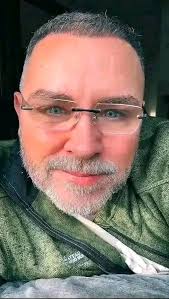 Finding someone special online today❤️