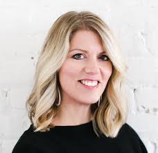 Laura Marr's Instagram, Twitter & Facebook