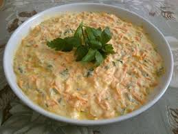 Turkischer Karottensalat Mit Joghurt Rezept Rezept Karotten Salat Karottensalat Turkisches Essen Rezepte