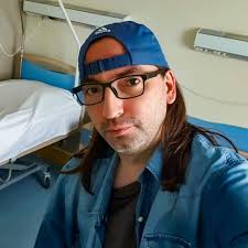 Gânduri şi urări venite din toată inima. Florin VasilicÄ A Fost Operat De UrgenÈÄ Ce BoalÄ GravÄ Nu Ii DÄ Pace Impact