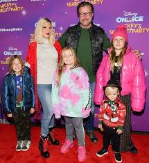 Spelling to charlie shanian, whom she. Tori Spelling Aus Beverly Hills 90210 Privat Ehemann Und Funf Kinder