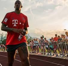 Townsend isn't convinced gareth southgate has seen enough from jadon sancho in training (image: Fc Bayern Was Oliver Kahn Uber Einen Transfer Von Jadon Sancho Sagt Welt