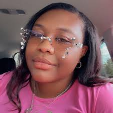 Are there any good barbers that can fade and have availability tomorrow?