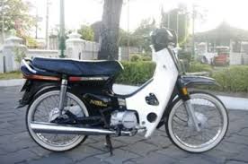 Ada astrea grand yang pake mesin. Mencontoh Warna Jam Tangan Cat Motor Ini Dijamin Bikin Semua Nengok Gridoto Com
