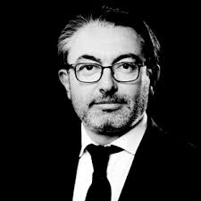 FUSIONS & ACQUISITIONS