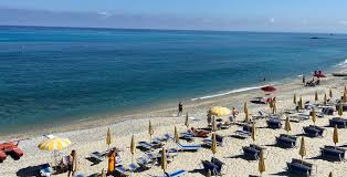 Das ruhige umfeld wie auch die nähe zu hervorragenden restaurants und sehenswürdigkeiten machen. Strand Tropea Hotel