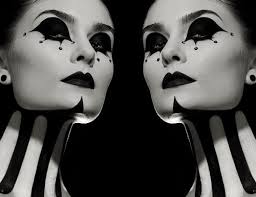 Black And White Clown Makeup Theatrical Makeup To The Max Theatrical Makeup Makeup Dramatic Makeup