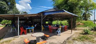 Kedai Makan Bumbung Biru Merlimau