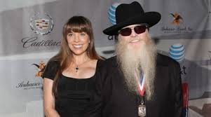 The band released its first album, zz top's first album, in 1971. Slh1sic Mdp5fm