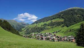 Other rivers in the comune include the rienz. Innervillgraten Val Pusteria Pustertal
