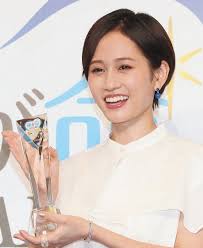 May 30, 2021 · 大島優子が「1億3000万人のshowチャンネル」で衝撃的な「バスト魅せ」をした バック転に挑戦した大島は、大きな筒状の器具を使い「えび反り」に 盛り上がる見事なバストを披露し「思っていたよりデカかった」との声も Raronxwrkxvlem