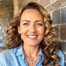 Daniel Peth's Instagram, Twitter & Facebook