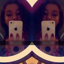 Emma Campion (@_emmacampionn)