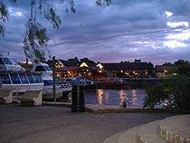 The tigre delta is a popular tourist attraction and lie just north of buenos aires city. Tigre Argentinien Wikipedia