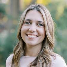 Jessie Regan's Instagram, Twitter & Facebook