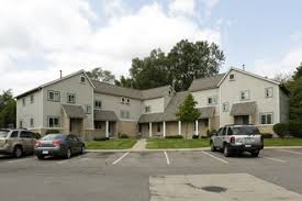 Located in easttown, this apartment building is 0.7 mi (1.1 km) from lafontsee galleries and within 3 mi (5 km) of van andel arena and devos performance hall. 3 Bedroom Apartments In Kentwood Mi Search Your Favorite Image