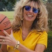 Amanda Stalnaker's Instagram, Twitter & Facebook