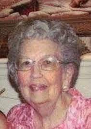 Amanda Thoms's Instagram, Twitter & Facebook