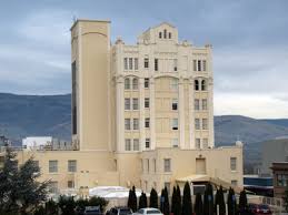 There's no point in making a reservation with a stolen card and then not showing up, it gets you nothing. How To Reserve A Hotel Room Without A Credit Card