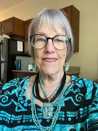 E still has these earrings available for purchase! Grab them before  Valentine's Day gets here!