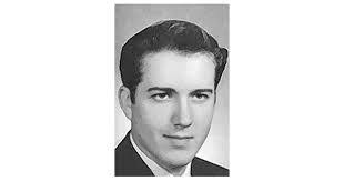 Dana Handley's Instagram, Twitter & Facebook