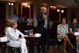 A magyar polgári színjátszás megtestesítője, színház a nagykörúton. Kilenc Bemutatora Keszul A Vigszinhaz 2020 2021 Ben Markamonitor