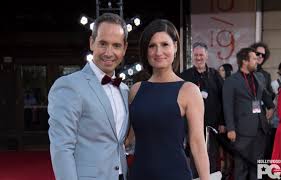 Son site web indique d'ailleurs que son mémoire de maîtrise avait porté sur le savoir des chasseurs innus du labrador, tandis que sa thèse de doctorat décrivait et. Jose Gaudet Et Sa Conjointe Hollywoodpq Com