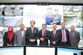Llm On Twitter Lawatan Yb Menteri Kerja Raya Dan Yb Timbalan Menteri Kerja Raya Ke Pusat Pengurusan Trafik Lembaga Lebuhraya Malaysia Llminfotrafik Moworks Baru Bian Hjanuartahir Https T Co Kpriwqzygj